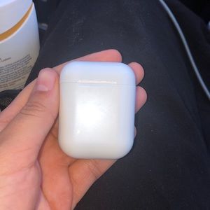 Apple AirPods